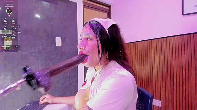 violett collins  online show from February 20, 6:19 am