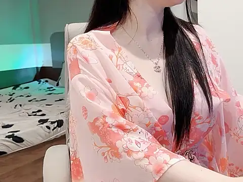 Eva-Public online show from March 2, 8:03 pm