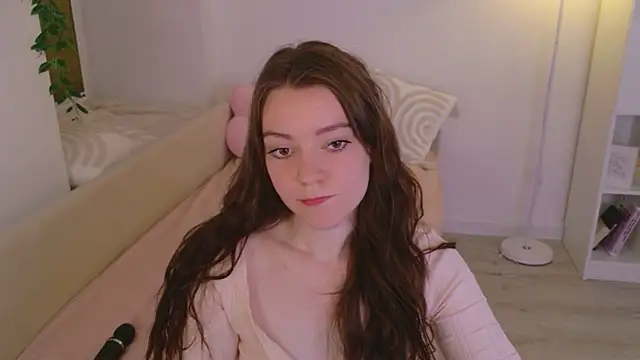 Lana  Cute  online show from July 13, 2:27 pm