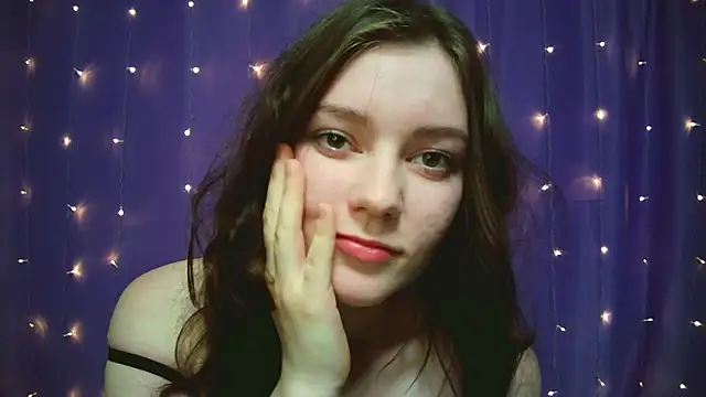 Snapshot of Lana__Cute_ chatting on November 29, 1:22 pm Lana Cute online show from November 29, 1:22 pm