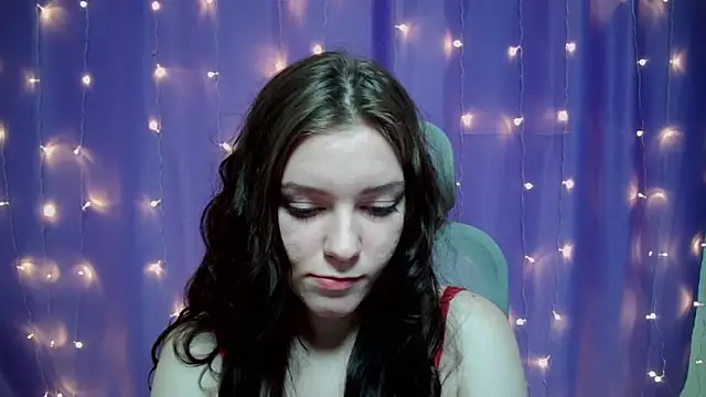Snapshot of Lana__Cute_ chatting on December 1, 1:12 pm Lana Cute online show from December 1, 1:12 pm