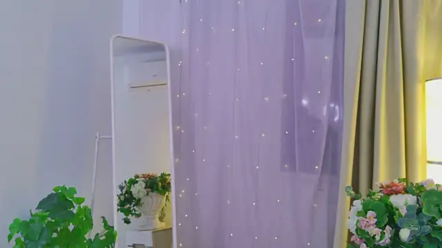 Lana  Cute  online show from July 1, 2:17 pm