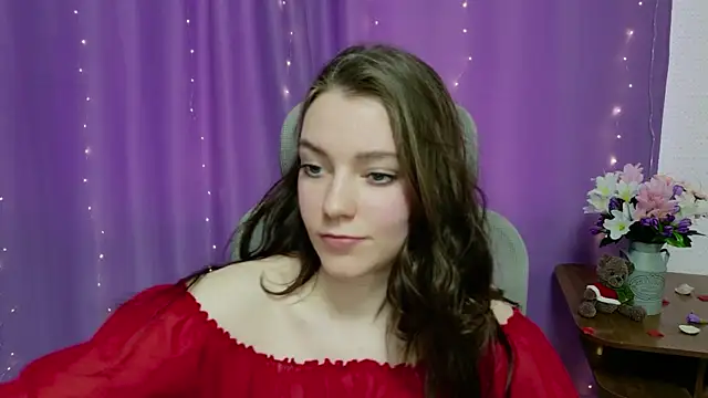 Lana  Cute  online show from April 15, 1:37 pm