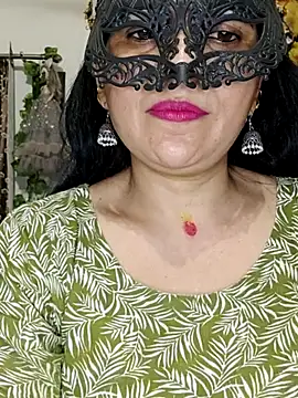 Snapshot of sexy_bhabhi69 chatting on June 17, 9:08 am sexy bhabhi69 online show from June 17, 9:08 am