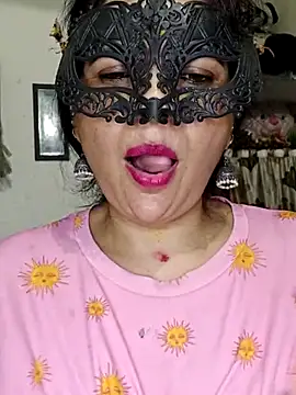 Snapshot of sexy_bhabhi69 chatting on July 17, 7:16 am sexy bhabhi69 online show from July 17, 7:16 am