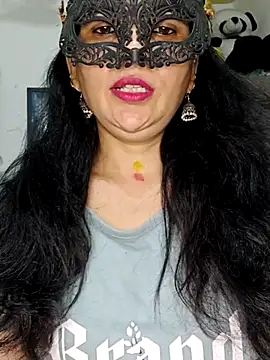 Snapshot of sexy_bhabhi69 chatting on June 11, 8:33 am sexy bhabhi69 online show from June 11, 8:33 am