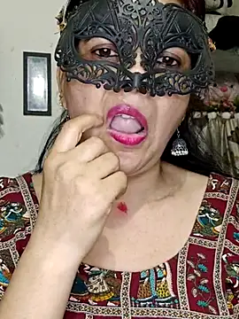 Snapshot of sexy_bhabhi69 chatting on July 7, 9:57 am sexy bhabhi69 online show from July 7, 9:57 am