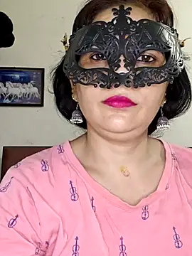 Snapshot of sexy_bhabhi69 chatting on July 4, 7:15 am sexy bhabhi69 online show from July 4, 7:15 am