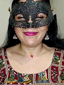 Snapshot of sexy_bhabhi69 chatting on July 13, 6:24 am sexy bhabhi69 online show from July 13, 6:24 am