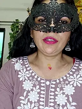 Snapshot of sexy_bhabhi69 chatting on June 7, 7:35 am sexy bhabhi69 online show from June 7, 7:35 am