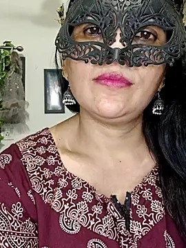 Snapshot of sexy_bhabhi69 chatting on June 10, 9:27 pm sexy bhabhi69 online show from June 10, 9:27 pm