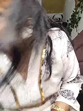 Snapshot of sexy_bhabhi69 chatting on September 15, 7:31 am sexy bhabhi69 online show from September 15, 7:31 am