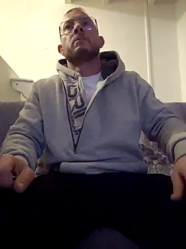 jourdinio13 online show from February 1, 1:12 am