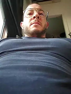 jourdinio13 online show from December 27, 3:48 pm