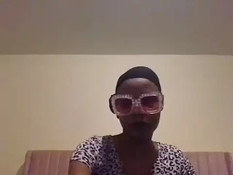 Snapshot of NastyBlackslaveGirl chatting on January 4, 11:38 pm NastyBlackslaveGirl online show from January 4, 11:38 pm