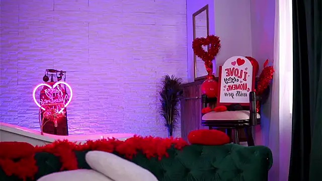 Jenna Day online show from February 5, 7:15 am