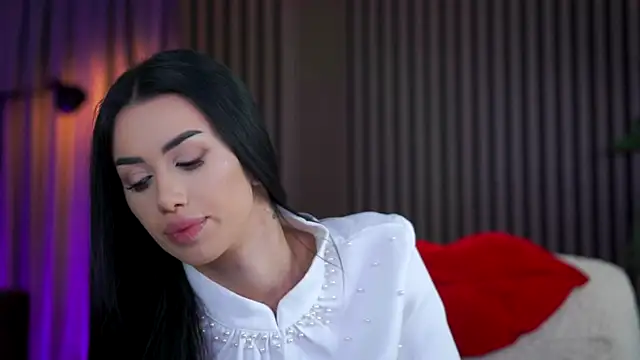 Jenna Day online show from December 15, 7:31 pm