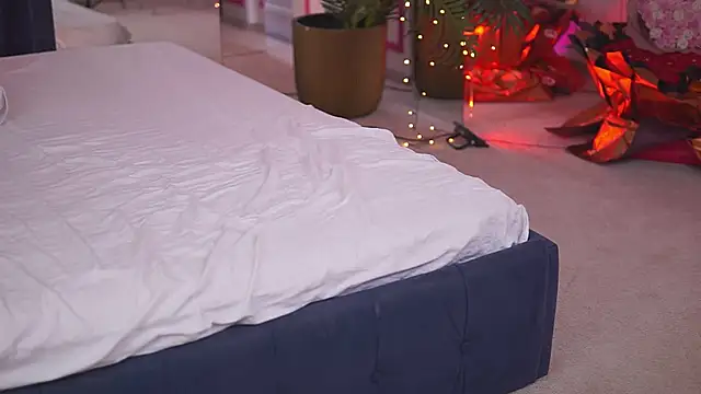 Jenna Day online show from March 21, 1:23 pm