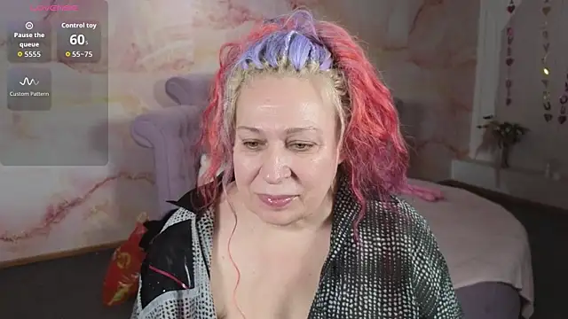 Penelope Pinky online show from November 29, 8:03 am