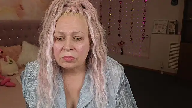 Snapshot of Penelope_Pinky chatting on February 25, 2:48 pm Penelope Pinky online show from February 25, 2:48 pm