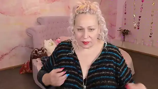 Snapshot of Penelope_Pinky chatting on October 9, 11:00 am Penelope Pinky online show from October 9, 11:00 am