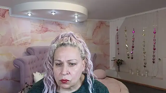 Snapshot of Penelope_Pinky chatting on October 2, 11:57 am Penelope Pinky online show from October 2, 11:57 am