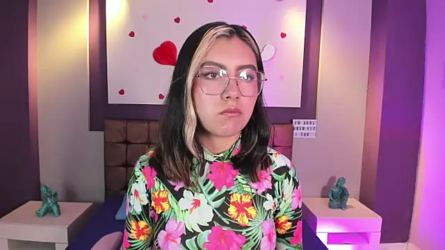 Snapshot of mila_mendoza chatting on February 10, 12:29 pm mila mendoza online show from February 10, 12:29 pm