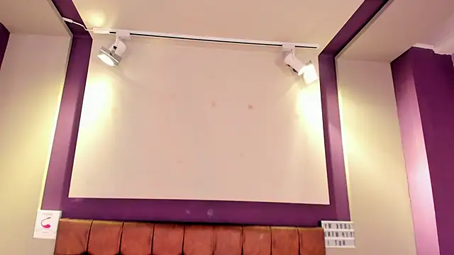 Snapshot of mila_mendoza chatting on March 17, 3:40 pm mila mendoza online show from March 17, 3:40 pm