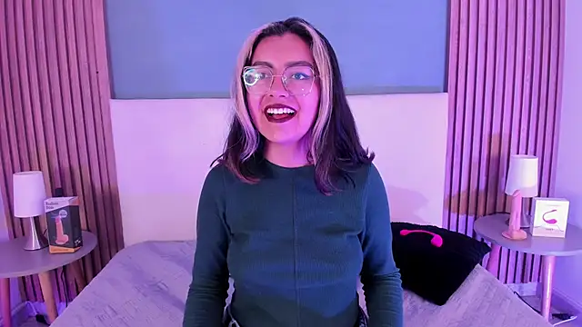 Snapshot of mila_mendoza chatting on March 13, 12:35 pm mila mendoza online show from March 13, 12:35 pm