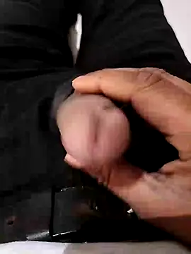 Snapshot of chootkapyasa007 chatting on February 8, 2:38 pm chootkapyasa007 online show from February 8, 2:38 pm