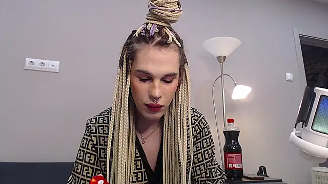 Snapshot of Cassie_Bae chatting on February 1, 6:39 pm Cassie Bae online show from February 1, 6:39 pm