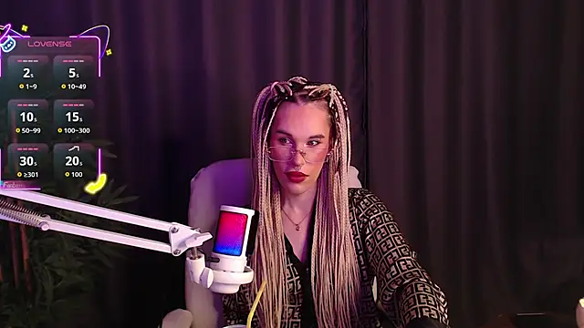 Cassie Bae online show from November 28, 5:51 am