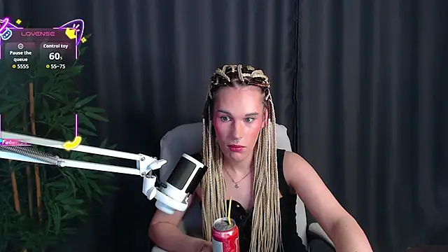 Cassie Bae online show from November 29, 8:31 pm