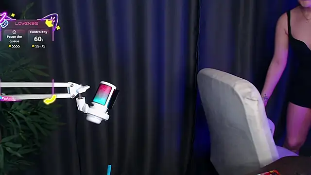 Snapshot of Cassie_Bae chatting on December 4, 8:41 pm Cassie Bae online show from December 4, 8:41 pm