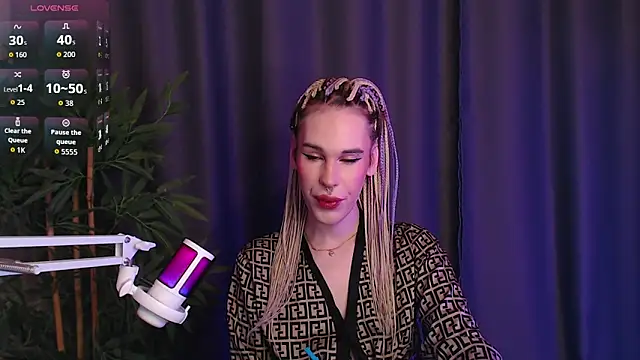 Snapshot of Cassie_Bae chatting on January 14, 5:44 am Cassie Bae online show from January 14, 5:44 am