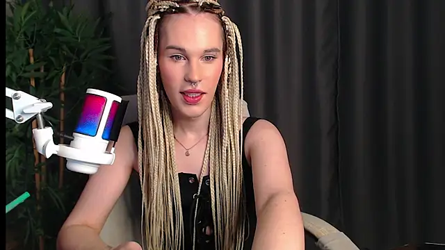 Cassie Bae online show from November 26, 6:52 pm