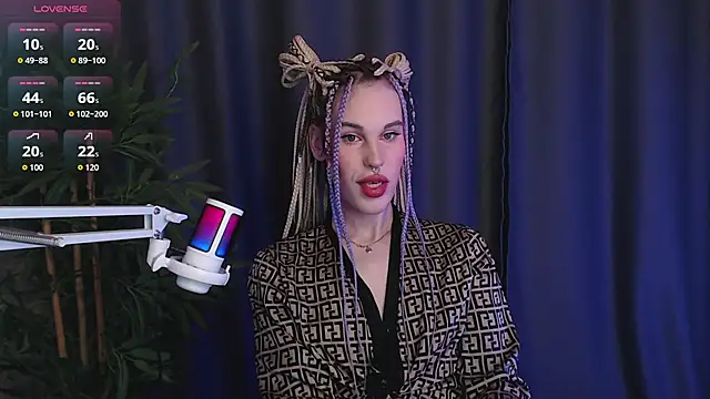 Snapshot of Cassie_Bae chatting on January 10, 11:33 pm Cassie Bae online show from January 10, 11:33 pm