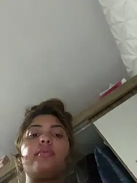 Nicollygriu online show from February 24, 1:06 am