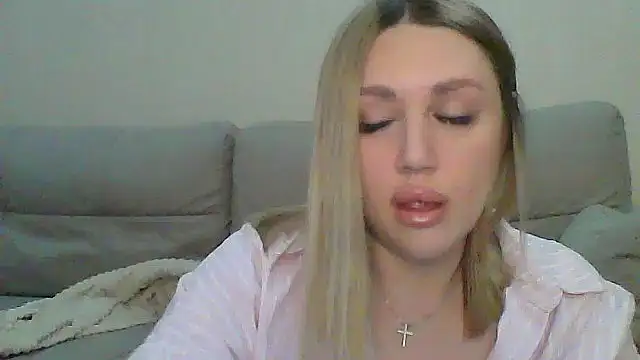 VickyLove047 online show from September 15, 5:52 am