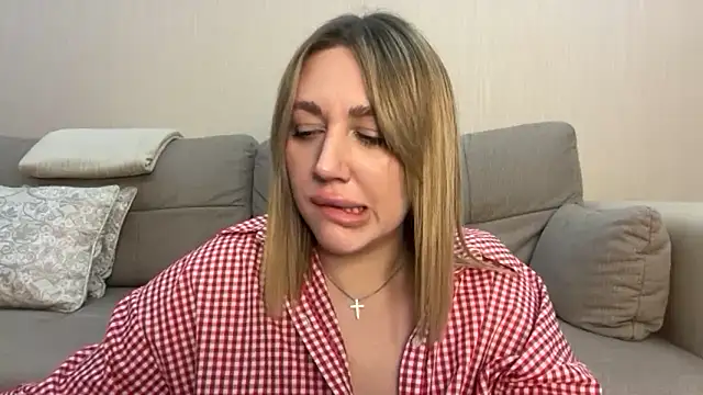 VickyLove047 online show from November 5, 8:34 pm