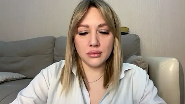 VickyLove047 online show from March 21, 6:25 am