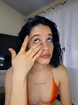 franchezkavegaaa online show from October 29, 1:10 pm