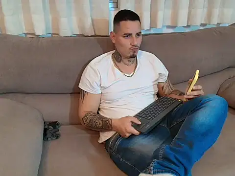 Geishastudios online show from November 21, 1:43 pm