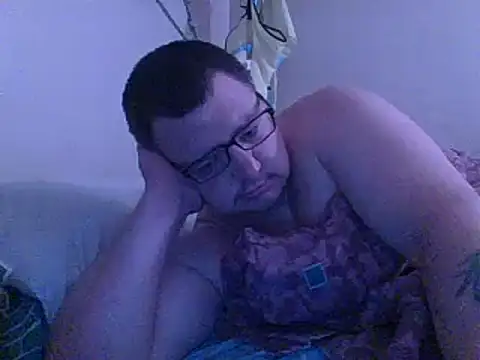 Snapshot of funsexgames chatting on December 16, 5:49 am funsexgames online show from December 16, 5:49 am