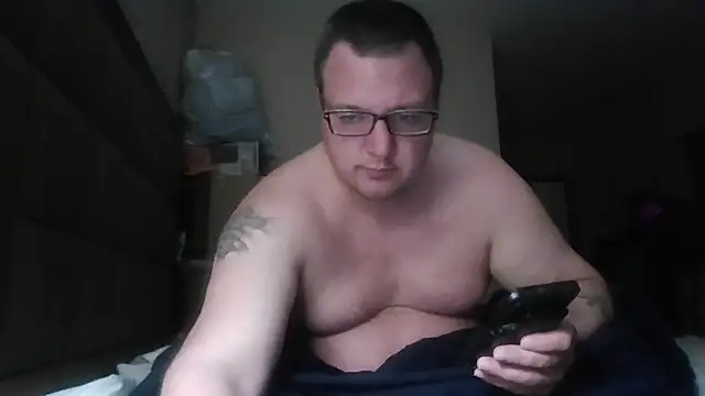 Snapshot of funsexgames chatting on March 23, 12:47 am funsexgames online show from March 23, 12:47 am