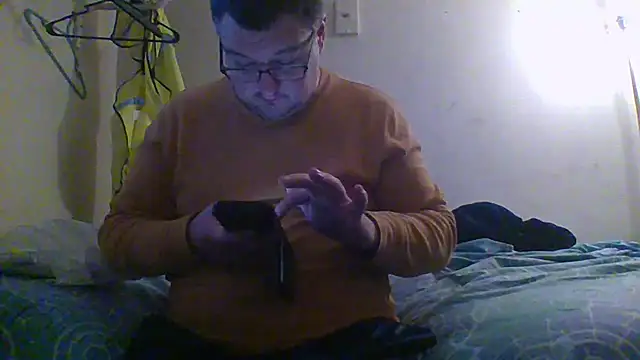Snapshot of funsexgames chatting on December 18, 1:45 pm funsexgames online show from December 18, 1:45 pm