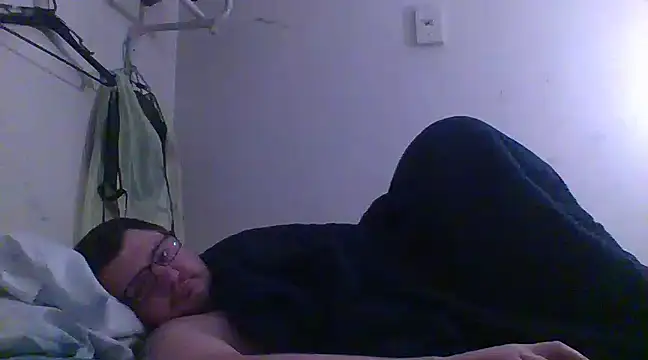 Snapshot of funsexgames chatting on January 19, 12:59 am funsexgames online show from January 19, 12:59 am