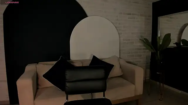 FernandaX1 online show from November 17, 10:52 am