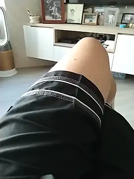 Dannydy2015 online show from December 15, 2:39 am