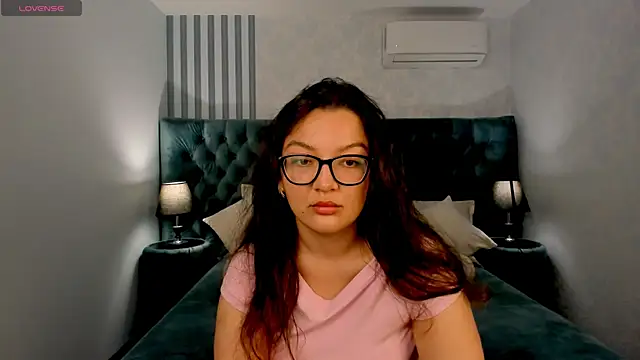 Snapshot of ZarifaBev chatting on September 27, 1:39 pm ZarifaBev online show from September 27, 1:39 pm